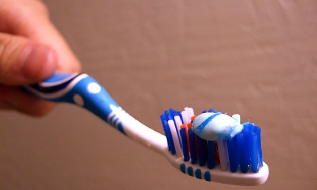 Study: Even ‘Natural’ Toothpaste Contains Dangerous Toxins