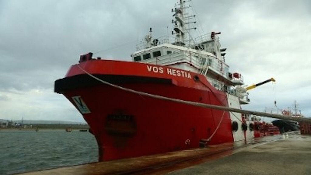 save the children refugee search and rescue ship
