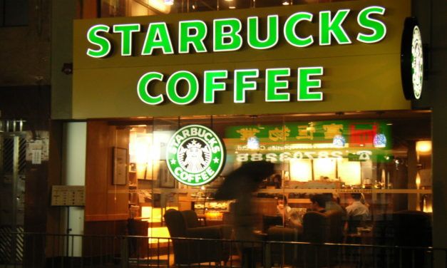 Starbucks to Hire 10,000 Refugees