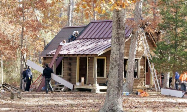 Veteran with PTSD is Building Tiny Houses to Help Fellow Vets