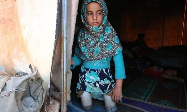 Refugee Girl Using Tin Cans as Legs Gets Real Prosthetics, Thanks to Kind Doctor