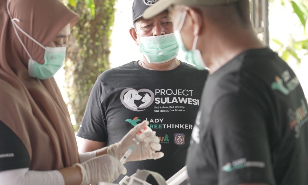PROJECT Sulawesi team members preparing rabies vaccinations